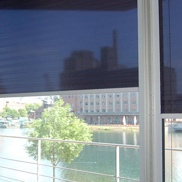 Rollo mit Folienbehang